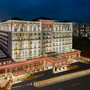 5* فندق Moevenpick Airport