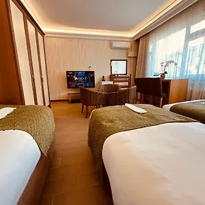 Lily Istanbul
