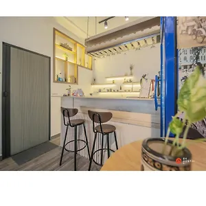 Capsule hotel 8h-hostel